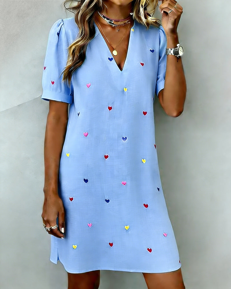 Vestito Colorato Stampa a Cuore con Scollo a V