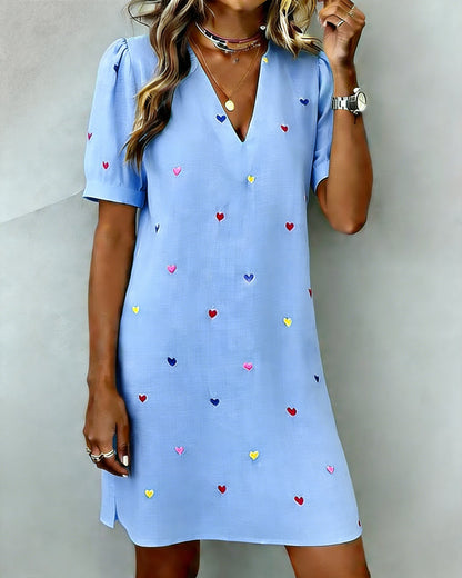Vestito Colorato Stampa a Cuore con Scollo a V