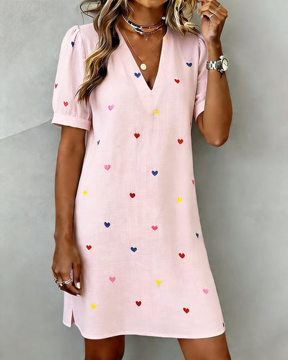Vestito Colorato Stampa a Cuore con Scollo a V
